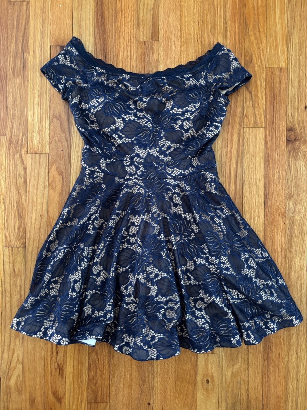 B Darlin Navy Lace Dress with Nude Lining Sz 11/12 Wedding Formal Prom